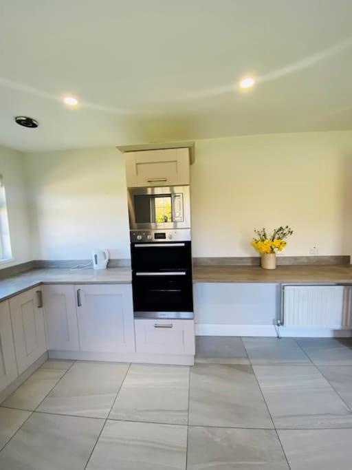Valley Lodge 3 Bedroom Retreat In Craigantlet Hills Belfast Exterior photo
