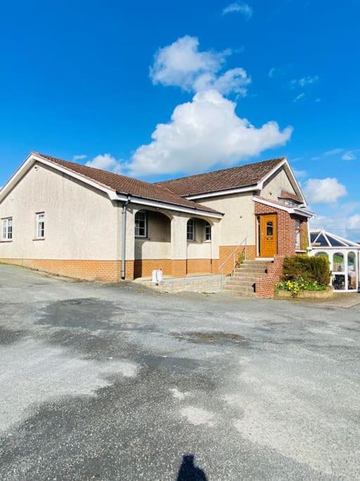Valley Lodge 3 Bedroom Retreat In Craigantlet Hills Belfast Exterior photo